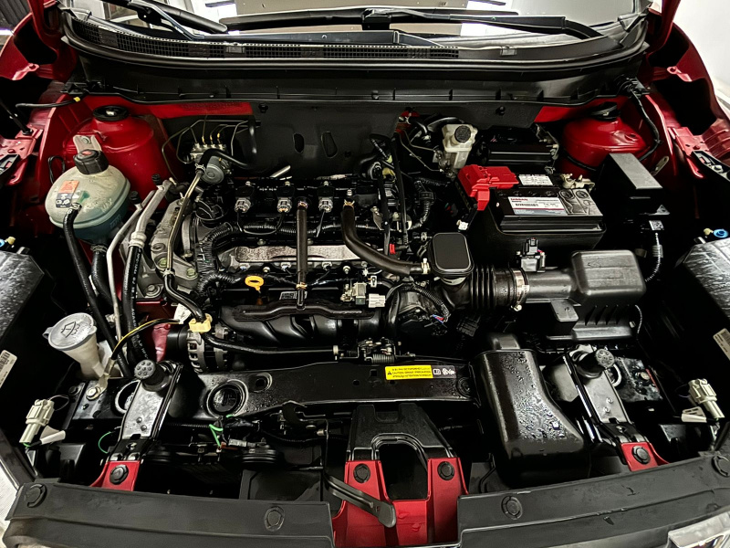 Nissan Kicks  5 pts. Advance, 1.6l, TA, a/ac., VE, RA-17 2018